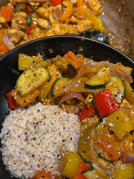 Balanced Eating: Peanut Sauce Chicken + Vegetable Stir-fry